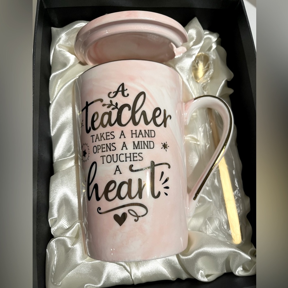 Ceramic pink and white marble mug with ceramic top and thin matte gold spoon